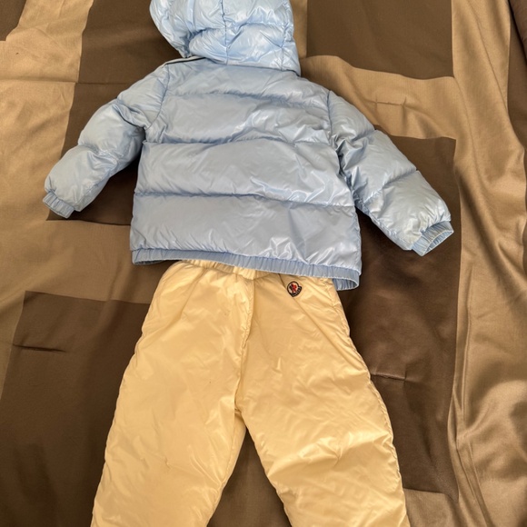 Moncler Snowsuit 12/18 months - Picture 3 of 6